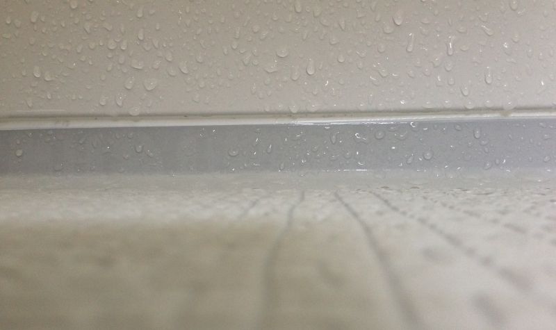 お風呂のパッキンの黒カビをとる。ゴムパッキン用カビキラー2回目その後２